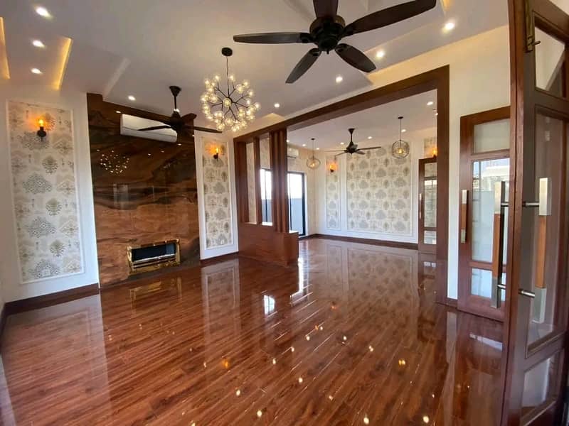 DHA PHASE 7 BLOCK Y 1 KANAL FULL HOUSE FOR RENT. 30