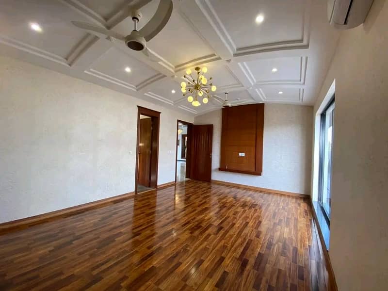 DHA PHASE 7 BLOCK Y 1 KANAL FULL HOUSE FOR RENT. 35