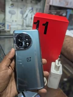 OnePlus 11 16gb 512gb PTA APPROVED Along with box & org Charger