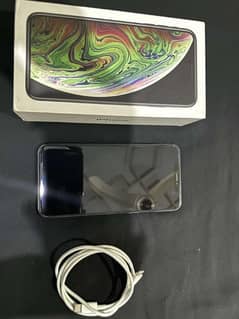 iphone xsmax 64 Gb black Color PTA Approved Complete Box