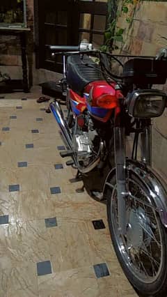 Honda125 model2006 totally genuine conditionm