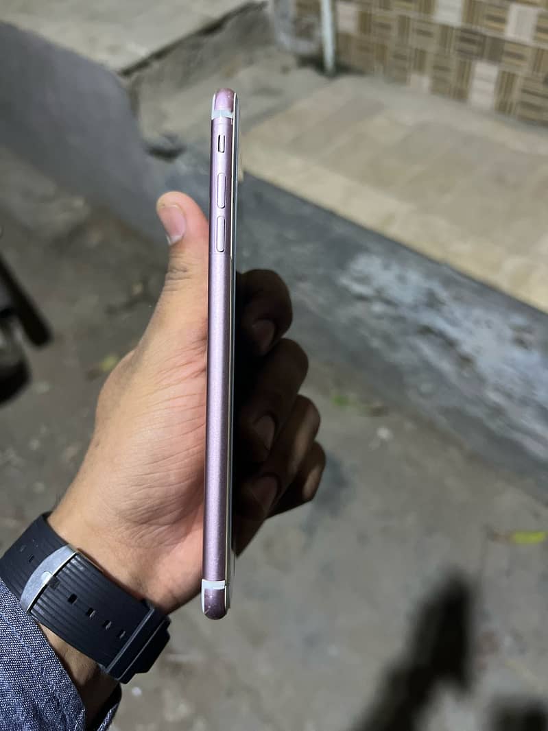 Apple iPhone 7 plus 128 GB PTA Approved 7