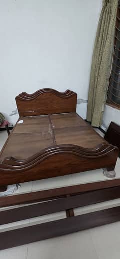 Queen size bed
