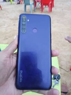 realme
