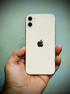 Iphone 11 128gb white color - pta approve waterpack