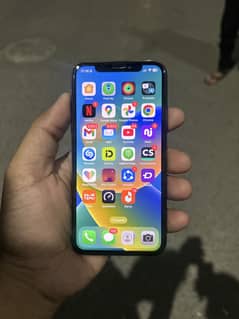 iPhone X