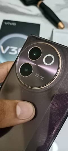 Vivo V30E