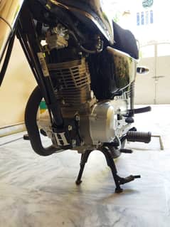 United 125