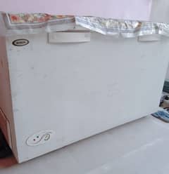 waves deep freezer double door in good condition