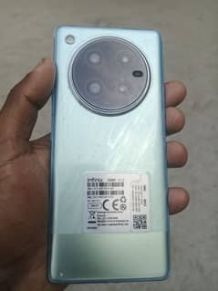 infinix zero 40 urgent sale (8gb 256gb) 03140452348