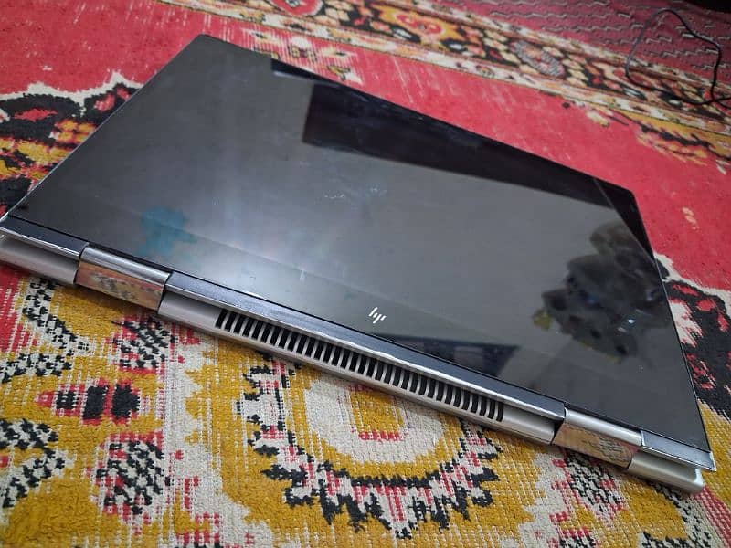 Hp envy x360 i5 8th gen 16gb 256gb 5