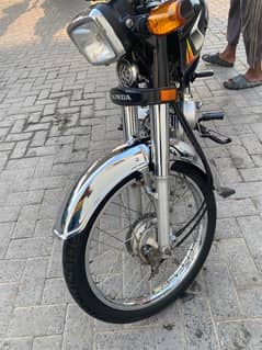 2021 model 1 hand Black Colur