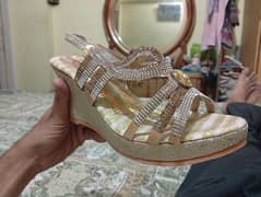 Stylo Sandal slightly used available