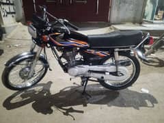 Honda cg 125 2018 Karachi number 0/3/10/0/5/5/2/2/9/9 location landhi