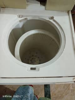 Machine and dryer