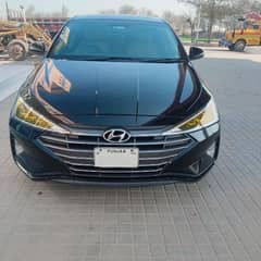 Hyundai Elantra 2022