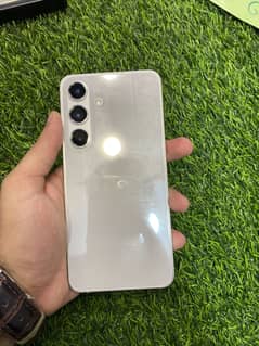 SAMSUNG S24