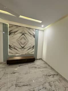 12 Marla Flat Is Available For Sale On 3rd Floor In Askari 11 Sector D At Super Hot Location