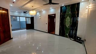 Kanal Outclass 3bed Upper Portion Is For Rent In Valencia Town Near Wapda Town