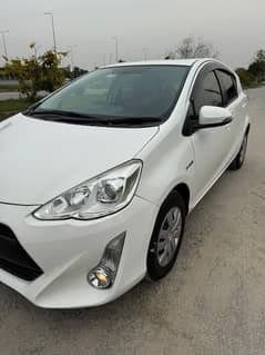 Toyota Aqua 2015