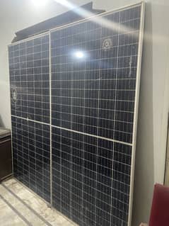 Canadian 700W. Damaged plates ( Working ).