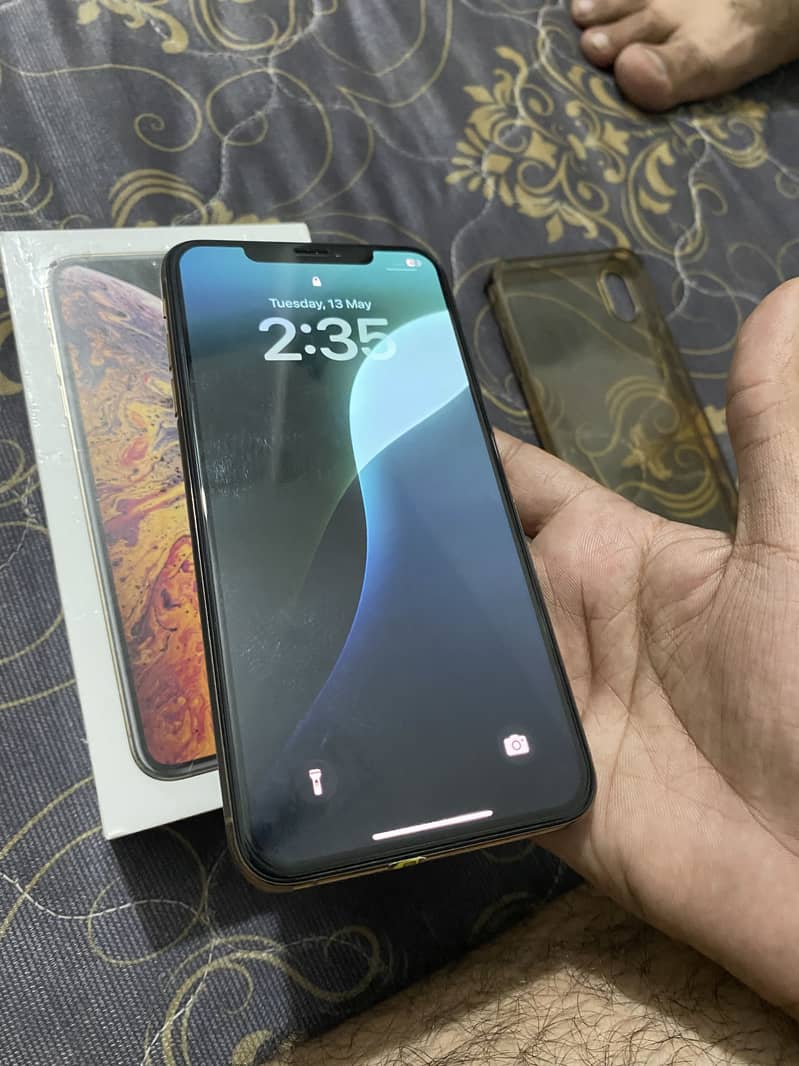 iPhone XS Max ( condition 10/10 ) Dual 10