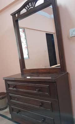 Dressing table
