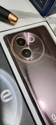 Vivo V30E