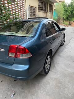 Honda Civic Oriel 2004