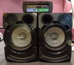 Sony speakers with amplifier DJ system.