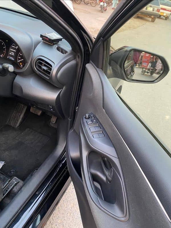 TOYOTA YARIS X PKGE PUSH START MODEL 22 FRESH IMP MAY 25 4