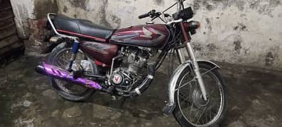 Honda 125 model 2016 golden Nubar