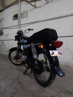 2021 unique in geniuon condition urgent sale contact 03009270225