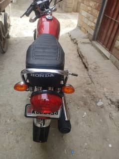 united 125 urgent same like brand new condition