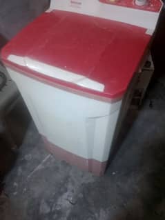 واشنگ مشین بڑے ٹپ کی . . گڈ ورکنگ لوکیشن اعظم بستی کراچی
