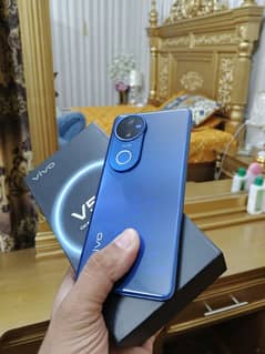Vivo V50 5G 12GB,512GB complete Box 11 month warranty. . 03217695545