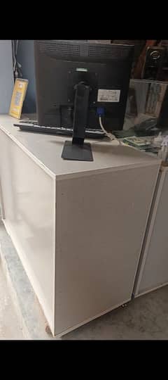 mobile shop furniture 3 month used
