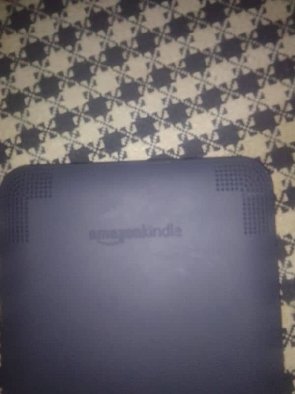 Amazon kindle keyboard 3 e reader 4