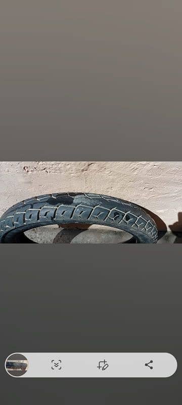 cb150 ka tyre original or panther ka 90.90. 18  panthr sirf 1 month use 2