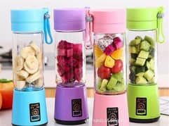 Rechargeable mini juicer