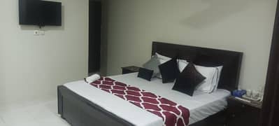 Daily & weekly furnished room Detail in description