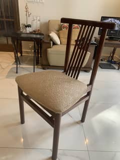08 Nos Dining chairs