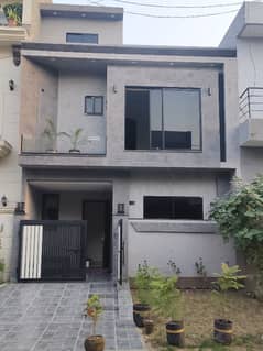 Formanites Housing Society Lahore 3 Marla House Good Location