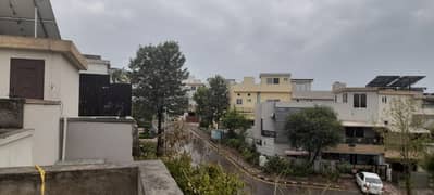 Prominently-Located House Available In Bahria Town Phase 8