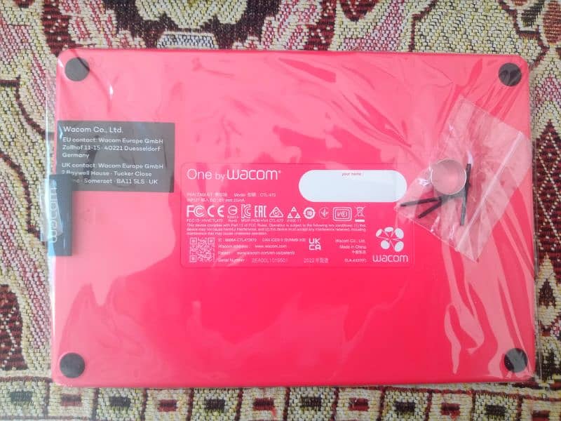 One by Wacom CTL-472 (Open Box) | Small Graphics Tablet for Beginners 3