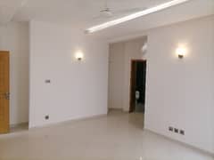 A Spacious 1 Kanal House In Bahria Town Phase 8