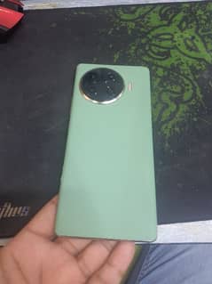 Tecno Spark 20 pro plus