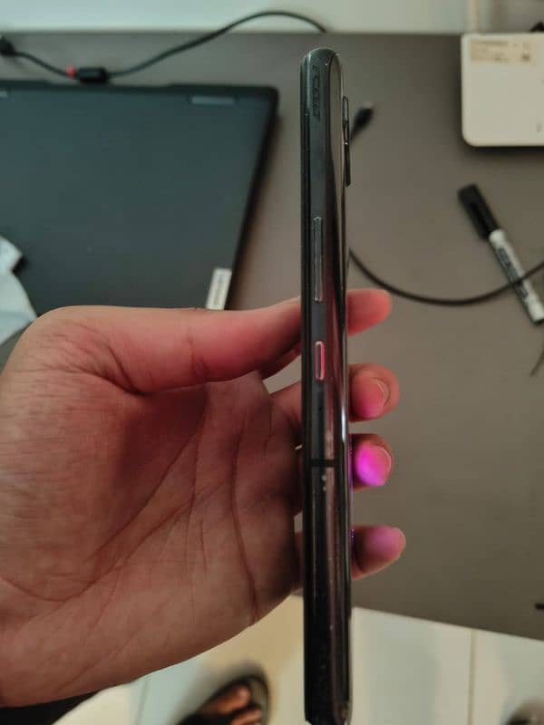 Asus Rog phone 5 1