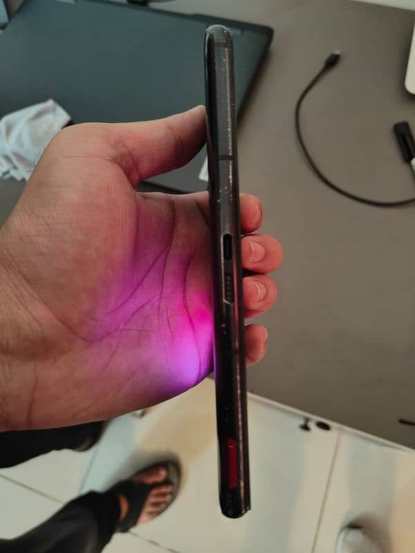 Asus Rog phone 5 4