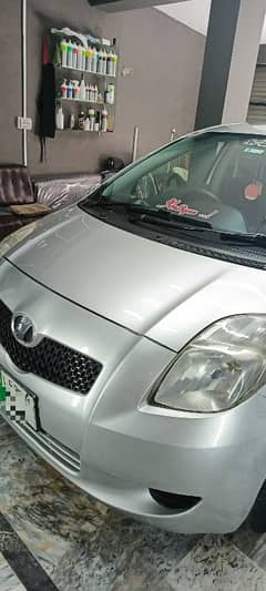 Toyota Vitz 2011